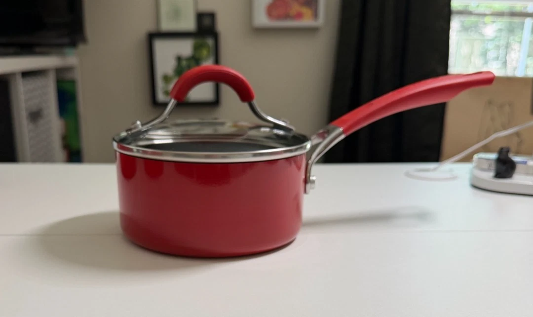 Circulon Innovatum Red Enamel Saucepan w/Lid Non Stick, 1 Qt NWOT