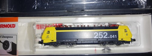 Arnold 2390 Elektrolok BR 252 RENFE schwarz/gelb Ep. V Spur N in OVP | Zustand: Neu: Sonstige (siehe Artikelbeschreibung)