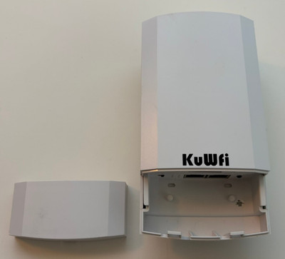 KuWfi 2.4G 300M High Performance Wireless Outdoor CPE (Unit Only)