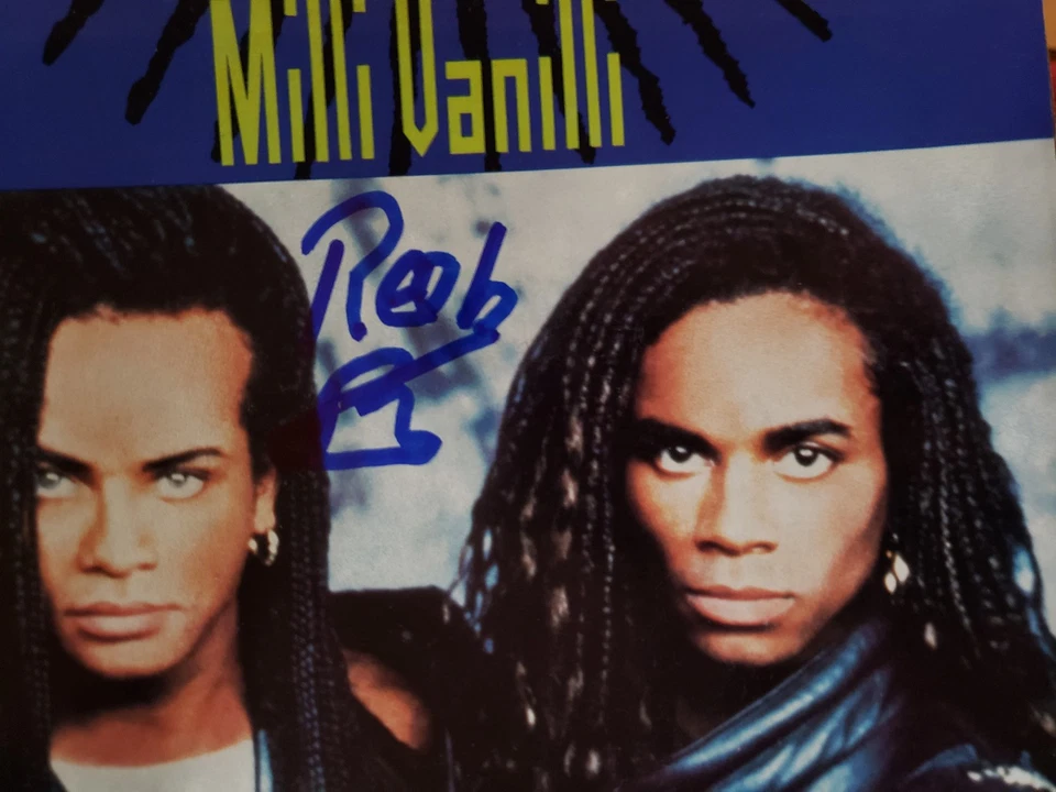 rob pilatus autograph 1989 excellent Milli Vanilli Blame It On THE RAIN 45 - Image 2 of 3
