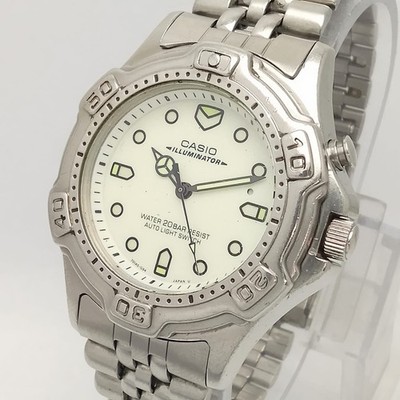 Casio Marlin Illuminator Quartz MD-781 Auto Light Switch Diver s Vintage Watch