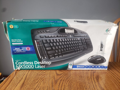 Logitech MX5000 9675580403 Wireless Keyboard For Parts No Mouse 