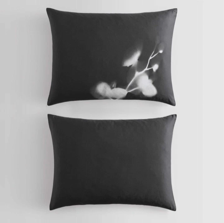 Calvin Klein "Orchid" 3 Piece KING Duvet Cover Set W/ Shams, Cotton Sateen, NWT - Image 3 of 4