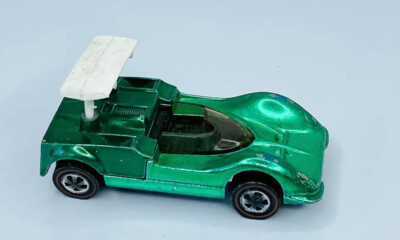 Hot Wheels Redline 1968 Chaparral 2G w/ Original Wing