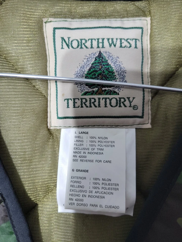 Northwest Territory Men LG Hunting Vest Green Camouflage Open Front Pockets Soft - Image 2 of 4