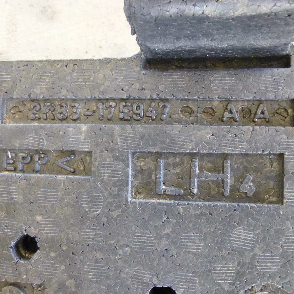 2000-2001-2002-2003-2004 JAGUAR TIPO S PARACHOQUES DELANTERO IZQUIERDO ESPUMA 2R83-17E947-AA Foto 3 de 3