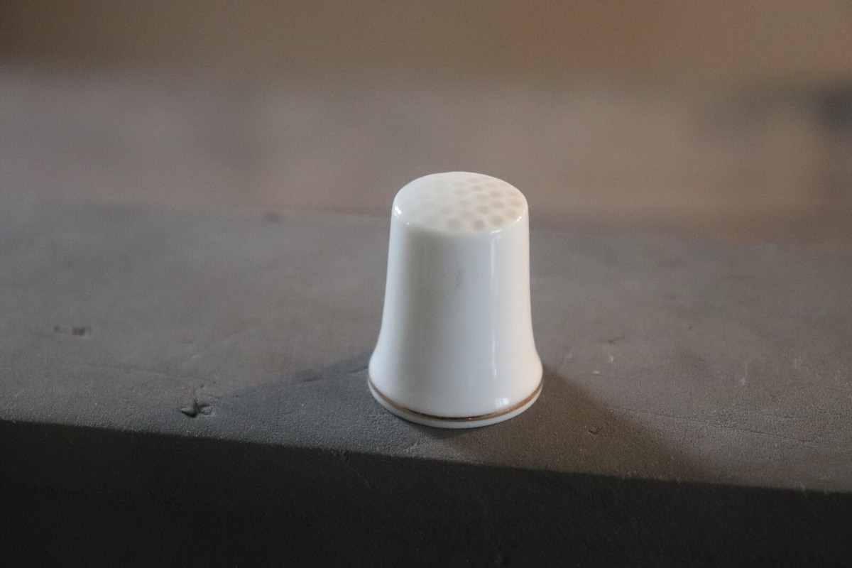 Birchcroft Dé à Coudre En Porcelaine – Prince George Né En