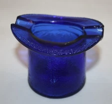 Vintage Textured Cobalt Blue Top Hat Ashtray