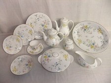 Royal Doulton Elegy H5044 - English bone china, vintage 1976 tableware - 8L4C #