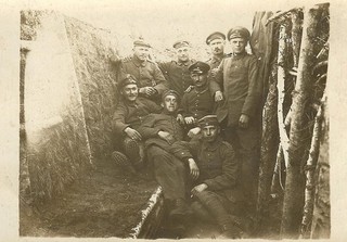 Port. Photo: FRONTLINE! German Army Troops Posed in Trenchline Position; 1917!!!