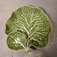 Bordallo Pinheiro 9" Chip Dip Green Cabbage Leaf Portugal Ceramic Dish w/ Label