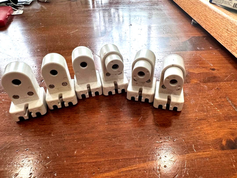 LEVITAN FLUOESCENT FIXTURE REPLACEMENT BULB HOLDERS