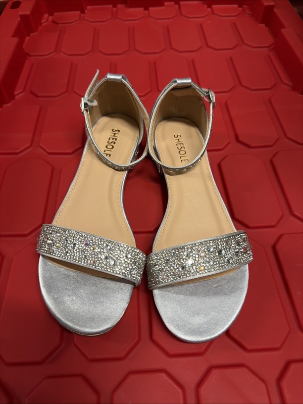 SheSole Women's sparkly rhinestone bridal prom flats sandals sz 38 (7.5 US) EUC