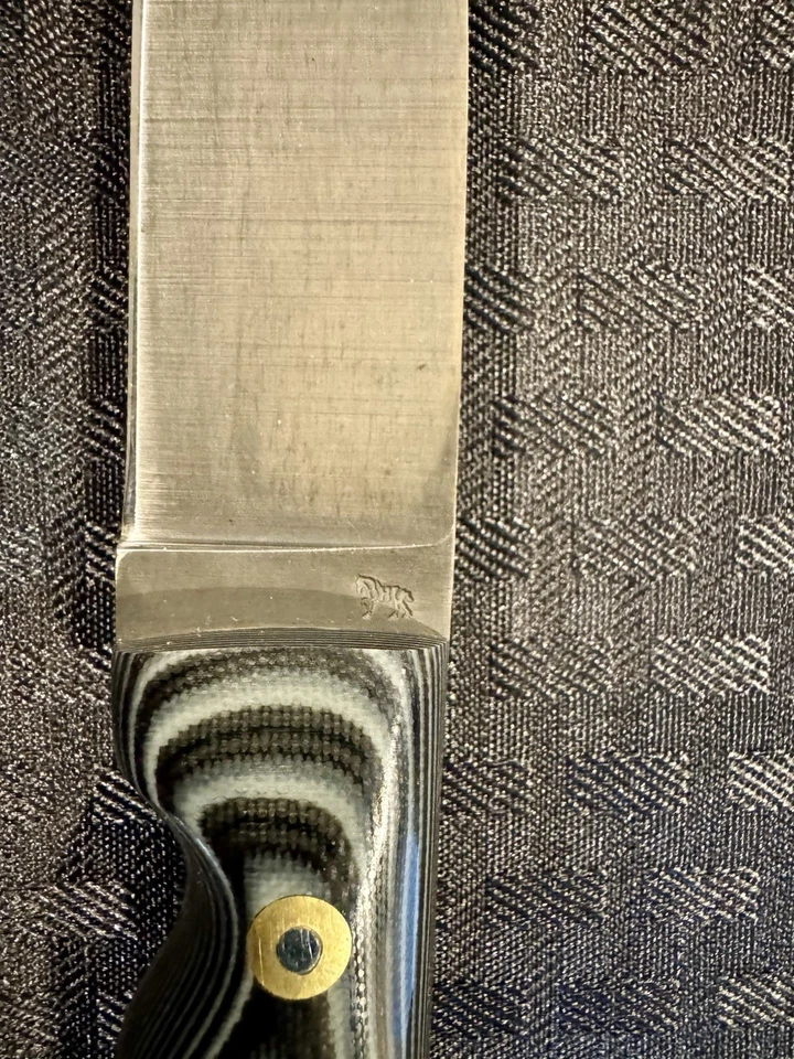 Facas para cavalos cegas Bushcrafter compradas em 2012 cabo Micarta preto e branco - Imagem 3 de 4