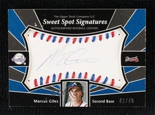 2004 Upper Deck Sweet Spot Signatures Red & Blue Stitch /45 Marcus Giles Auto