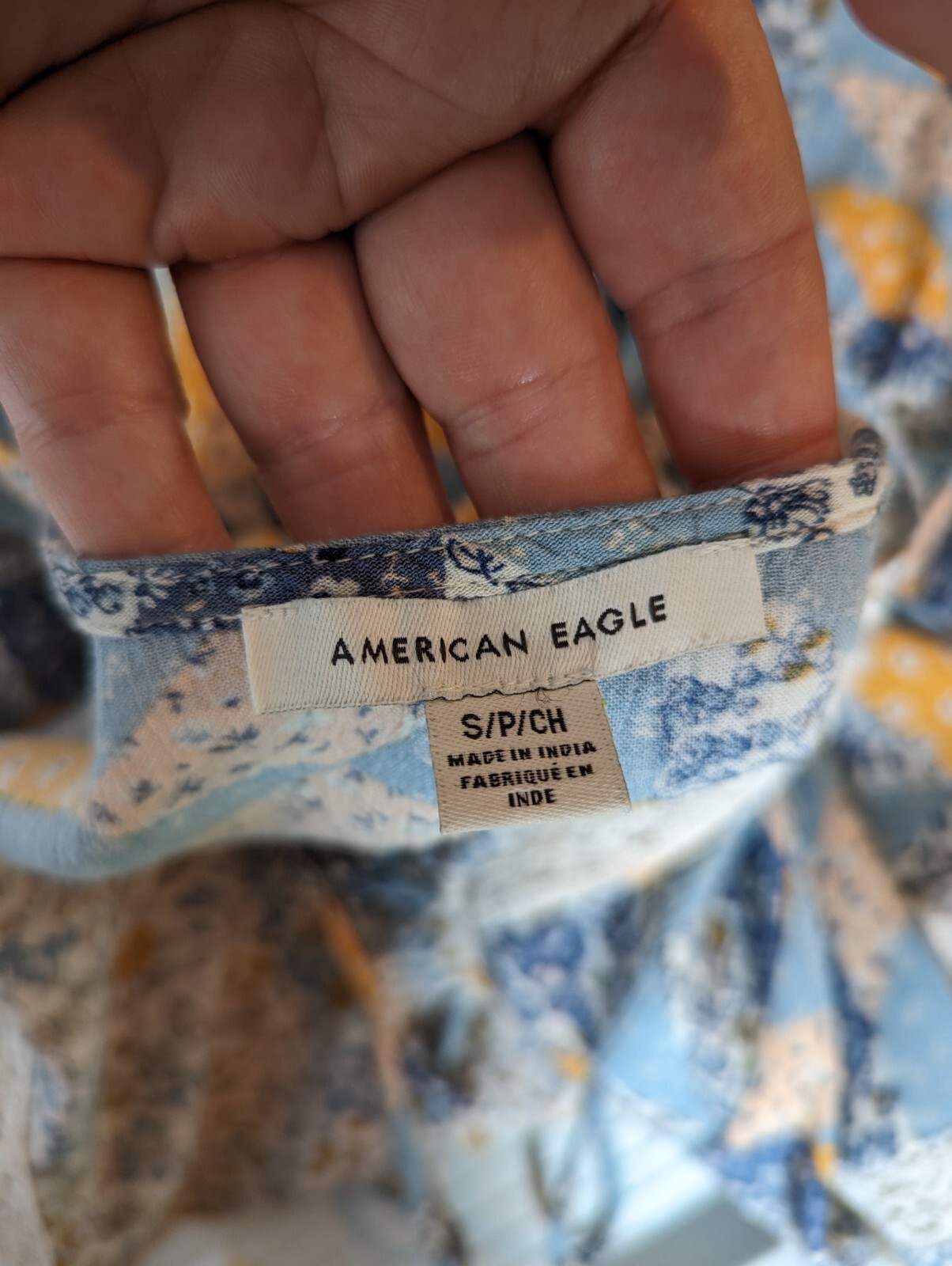 American Eagle Patchwork Cropped Floral Short Sle… - image 6