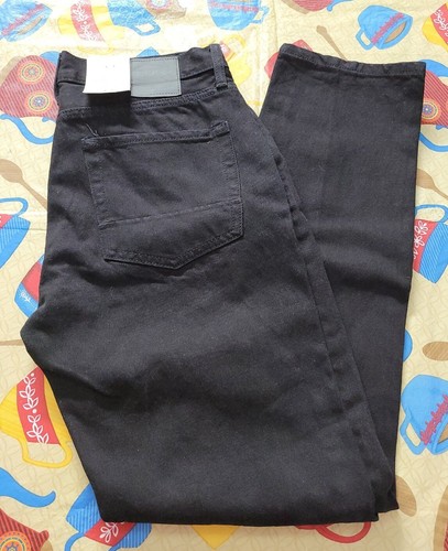 SLIM FIT TAPERED LEG JEANS BLACK 