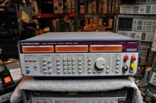 ROHDE & SCHWARZ SMG 1GHz Signal Generator  Opt 1 and 2 works well
