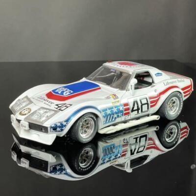 1/18ミニカー　CHEVROLET CORVETTE C3 KK Scale 1:18 CHEVROLET CORVETTE C3 ORANGE METALLIC 1972