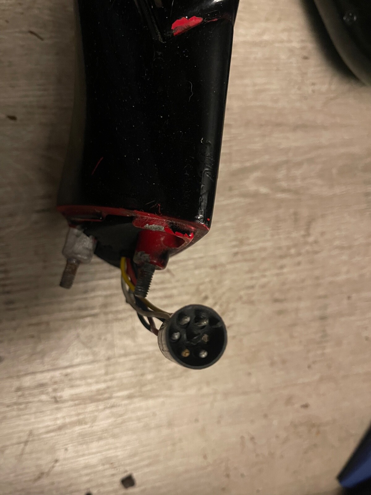 One previous owner, Black ferrari 348 side view mirrors.