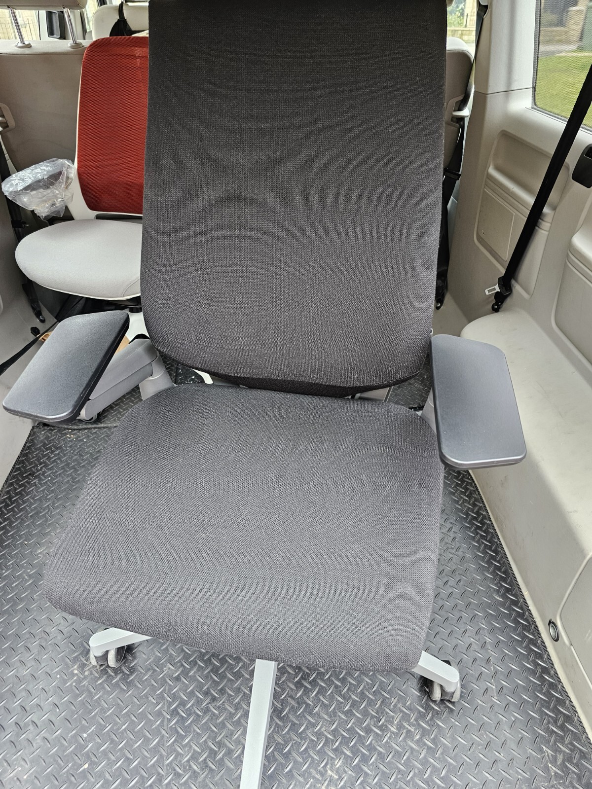 Steelcase Gesture Ergonomic Height Adjustable Office Chair Black NEW