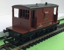 Hornby OO Gauge R1085 BR 20 Ton Brake Van 'B952010'