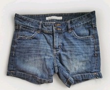 Old Navy Women's Sz 8 Double Button Zip Fly Medium Wash Denim Shorts