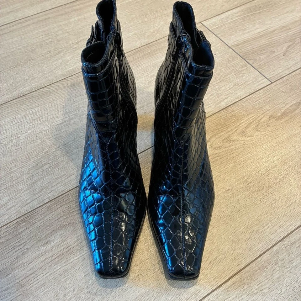 Botín al tobillo J. Renee Shayla imitación cuero vegano piel de serpiente talla 7,5 Foto 4 de 4