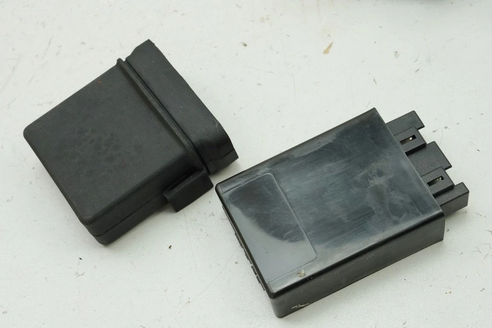 HONDA NTV 650 RC33 REVERE CDI Zündbox Steuerteil Blackbox Steuergerät Zündung - Bild 2 von 4