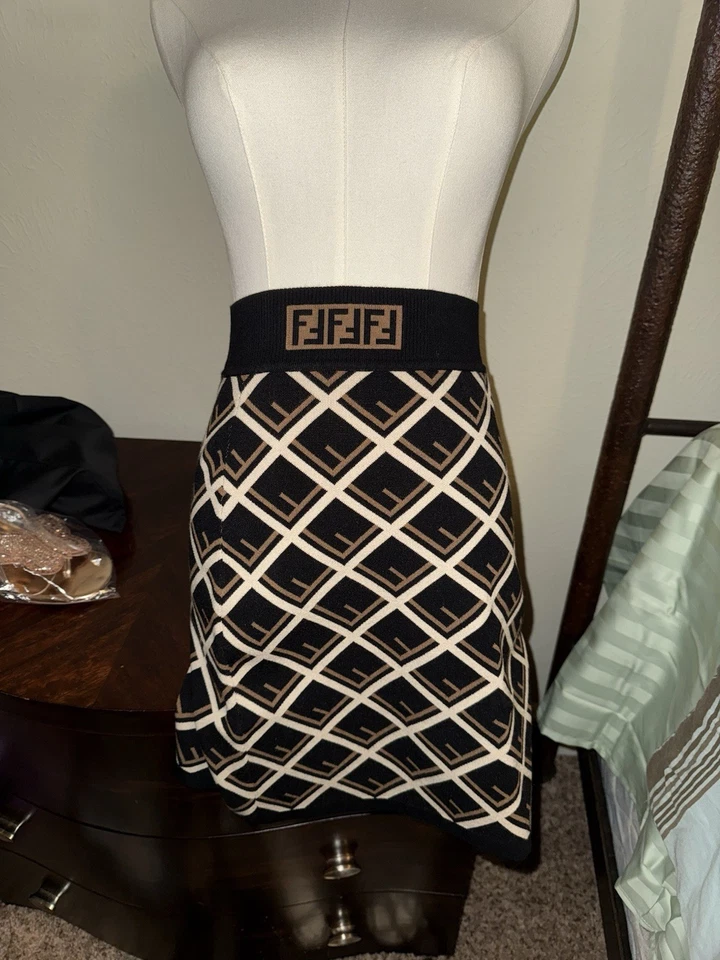 Falda Fendi Vendaje, 100% Auténtica, Talla: Italia:42 EE. UU.:6, Elástica, Vintage, Foto 2 de 4