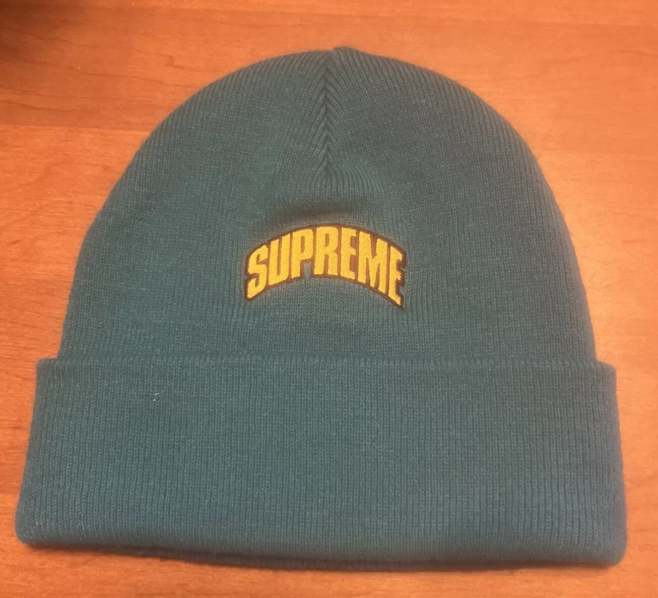 Beanie logo Supreme Cyan Crown   Bon état   LIVRAISON RAPIDE