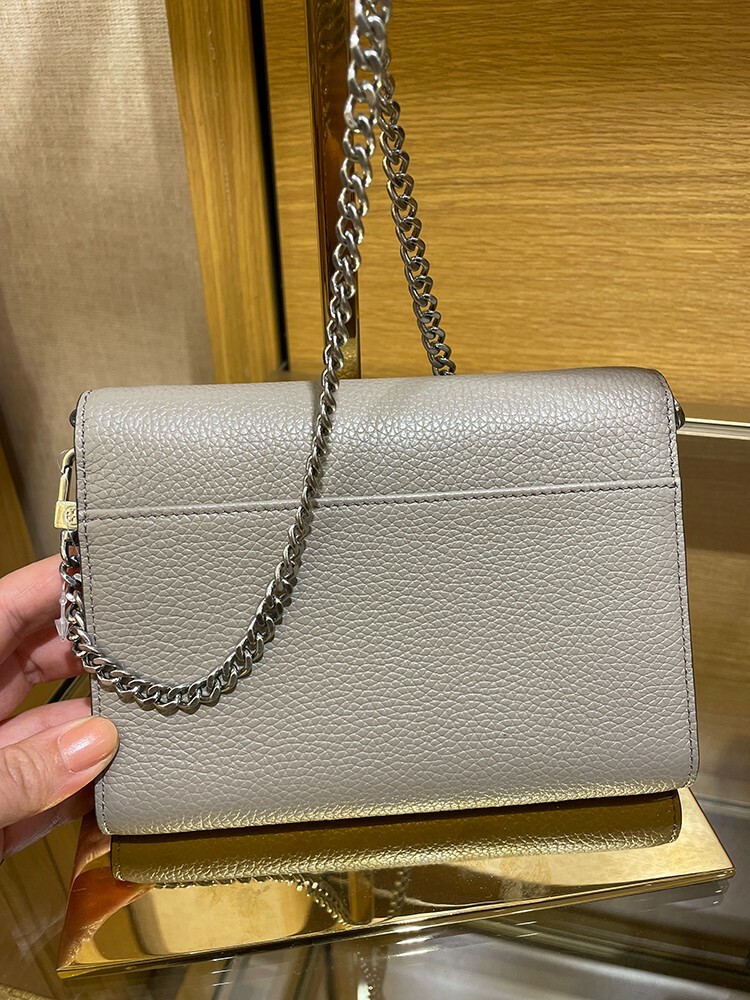 TORY BURCH 145612200 関税送料込 NWT TORY BURCH BRITTEN CHAIN WALLET CROSSBODY FRENCH GRAY | eBay