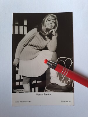 Nancy Sinatra, orginal alte Autogramm/Postkarte, Rüdel, 60er Jahre