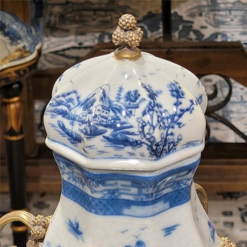 Porcelain Hex Crown Jar With Bronze Ormolu-Blue Willow-19''H - Picture 3 of 7