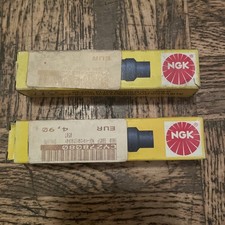 2 CONFEZIONI NGK SPINA CANDELA SB05F - 8080 NERO