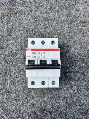 ABB S203-K10A Miniature Circuit Breaker, 3-Pole, 240VAC, 10A Rated Current *NOB*