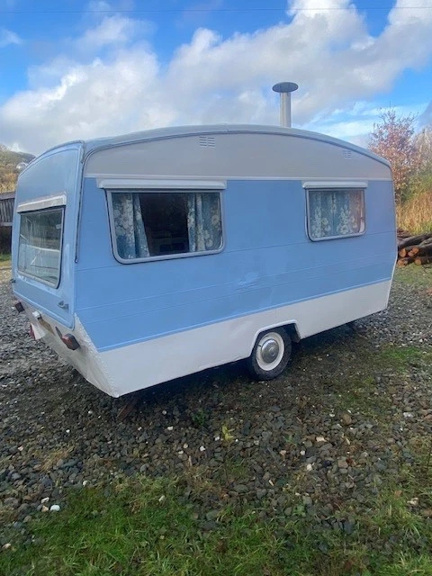 Vintage caravan Sprite Alpine - Image 2 of 4