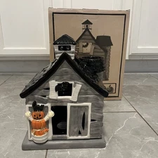 Bath & Body Works Haunted Barn Tea Light Candle Halloween Luminary (Read)