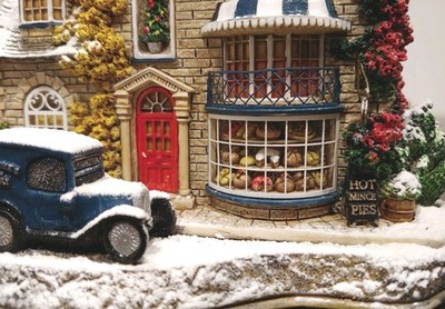 リリパットレーン CHRISTMAS CAKE Lilliput lane Lilliput Lane Christmas Cake RARE 2001 Special Edition Mint Cond