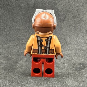 LEGO Star Wars Naboo Fighter Pilot - Medium Nougat Jacket Minifigure Set 75092