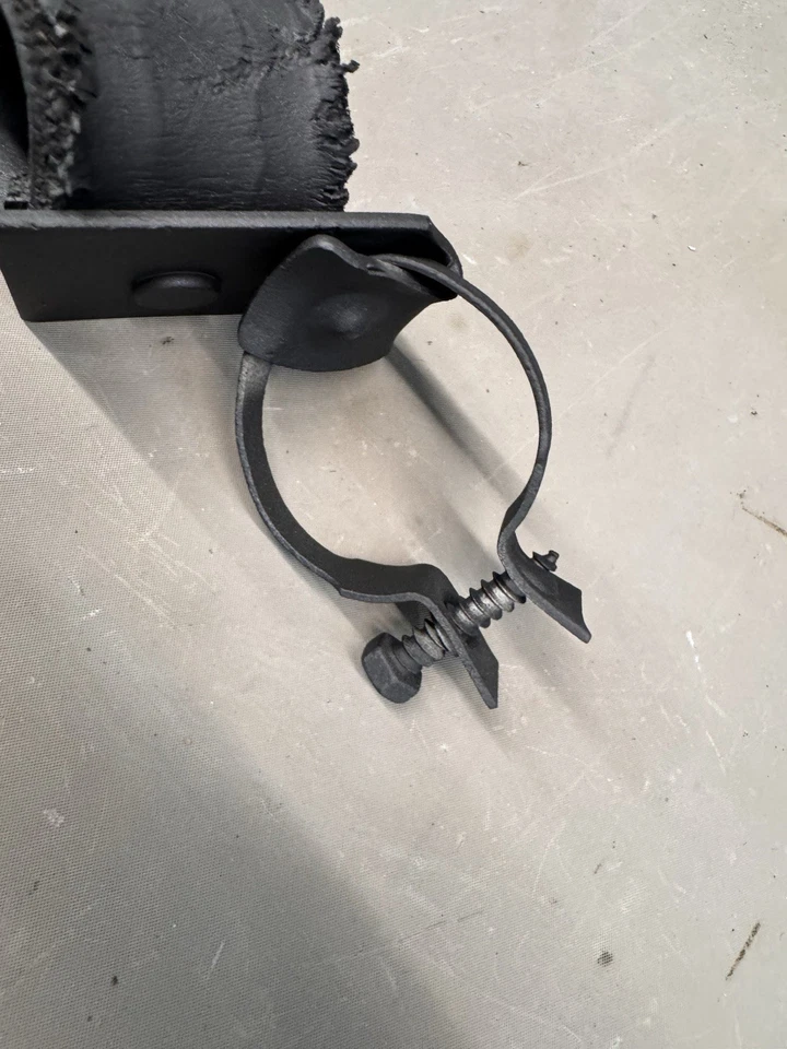 1961 1962 1964 1963 Ford Galaxie выхлопной глушитель задняя труба вешалка кронштейн 390 OE - Изображение 4 из 4