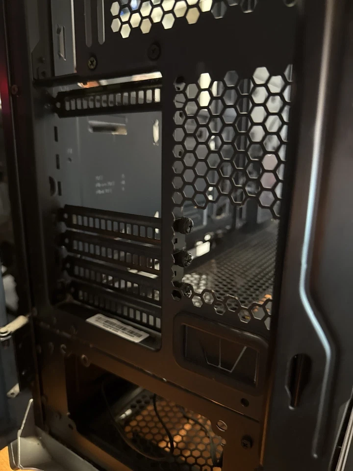 Cooler Master COSMOS C700M, Big-Tower-Gehäuse, schwarz - Bild 4 von 4