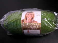 VANNA'S CHOICE LION BRAND YARN KELLY GREEN 170 YARDS 1 SKEIN BAGGED