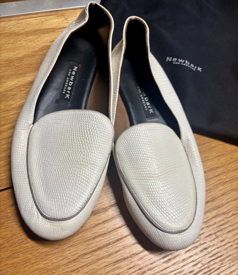 Мокасины женские ручной работы Newbark цвета слоновой кости шагреневые 7 б/у в отличном состоянии - Изображение 4 из 4