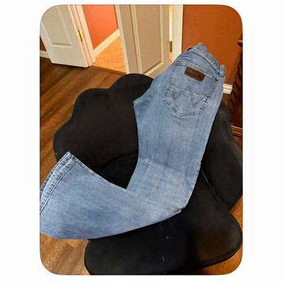 Wrangler Men s Bootcut Jeans Blue Light Wash Cotton Denim 5-Pocket Zip