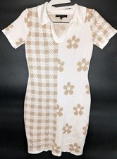 Almost Famous Dress Medium Bodycon Short Sleeve White Flowers 