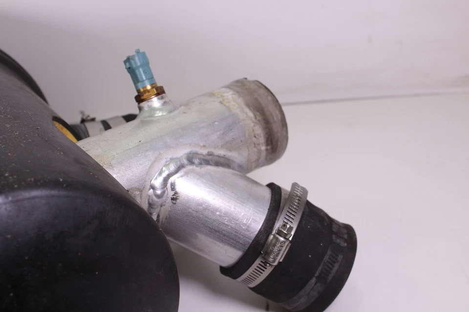 SEA DOO GTX 2003 4-TEC SILENCIADOR DE ESCAPE SUPERCARGADOR/CAJA DE AGUA Foto 3 de 4