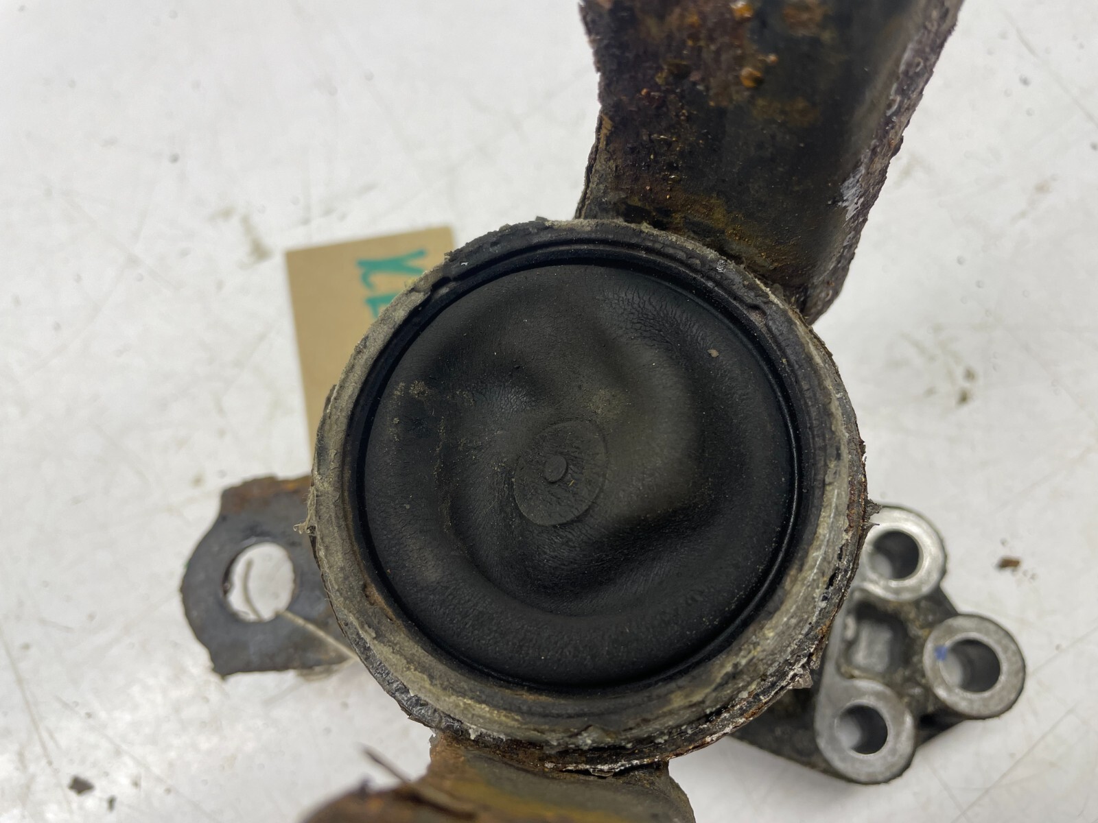 FORD FIESTA ENGINE MOUNT SUPPORT BRACKET MK7 BMAX 1.4 1.5 TDCI RIGHT