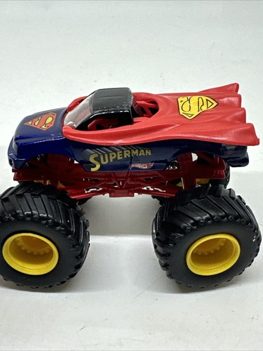 Hot Wheels Monster Jam Superman #39 1/64 Truck Die-Cast 2004 Super Man - Picture 4 of 8