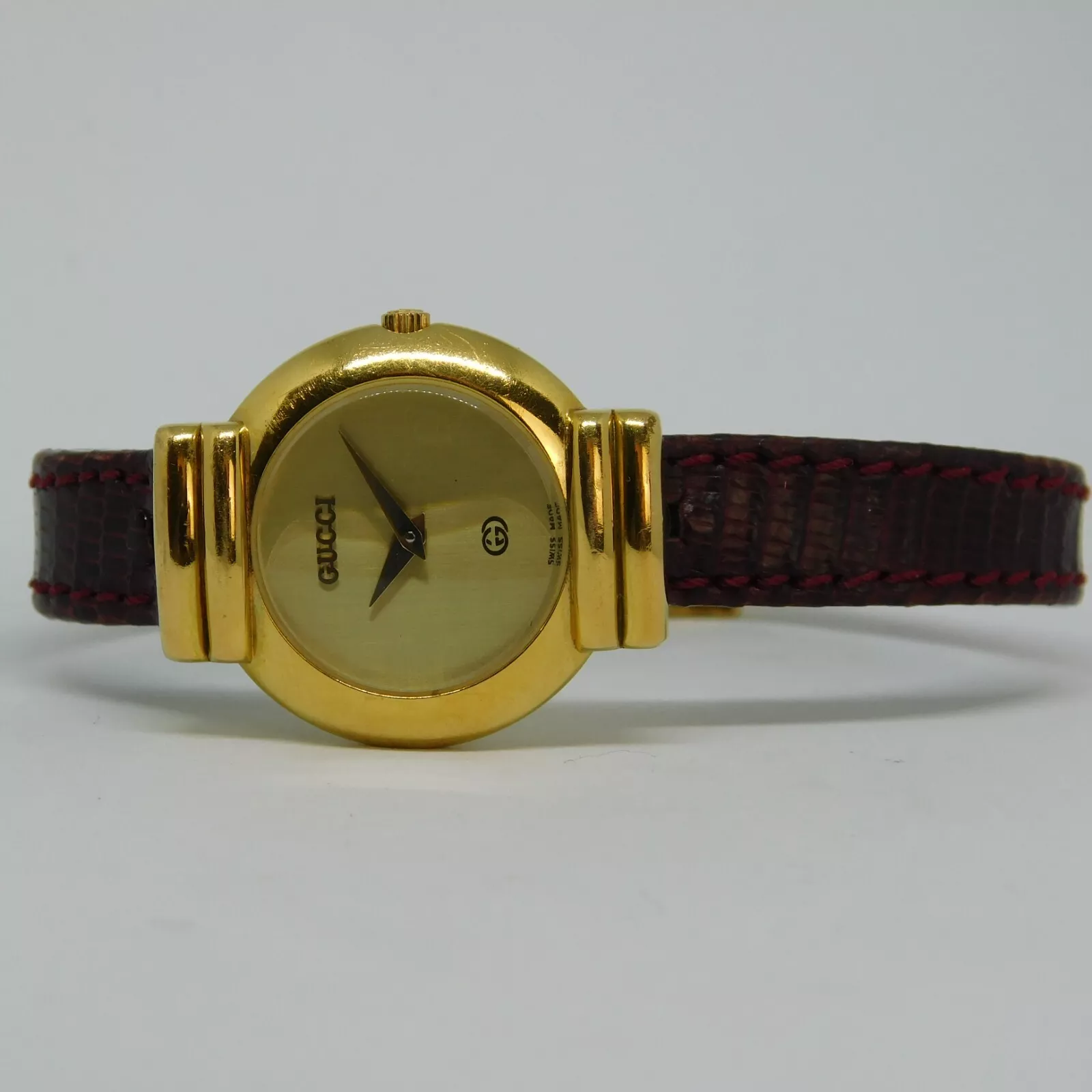 Montre pour femme analogique à quartz GUCCI 5300L de fabrication suisse neuve batterie